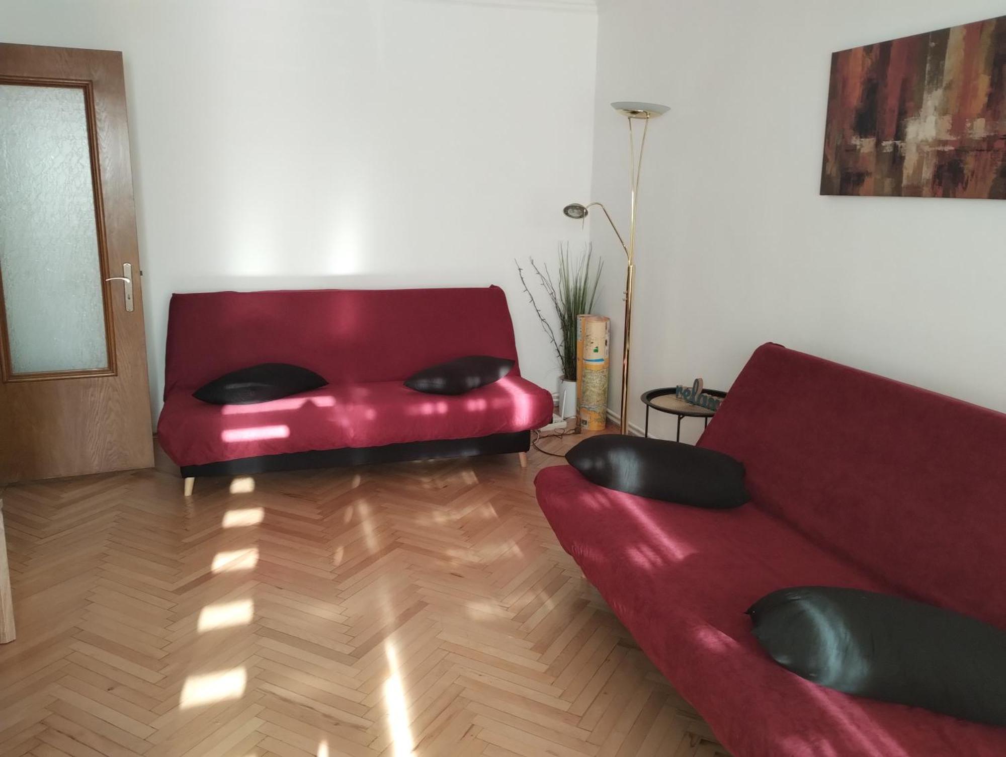 Апартаменты Vero Apartament Central Rm Valcea Рымнику-Вылча Экстерьер фото